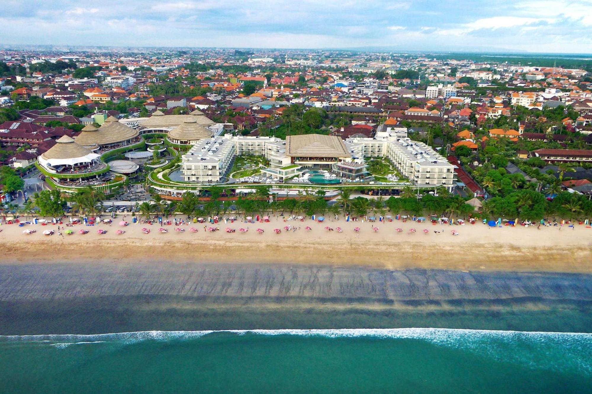 Sheraton Bali Kuta Resort Exterior photo