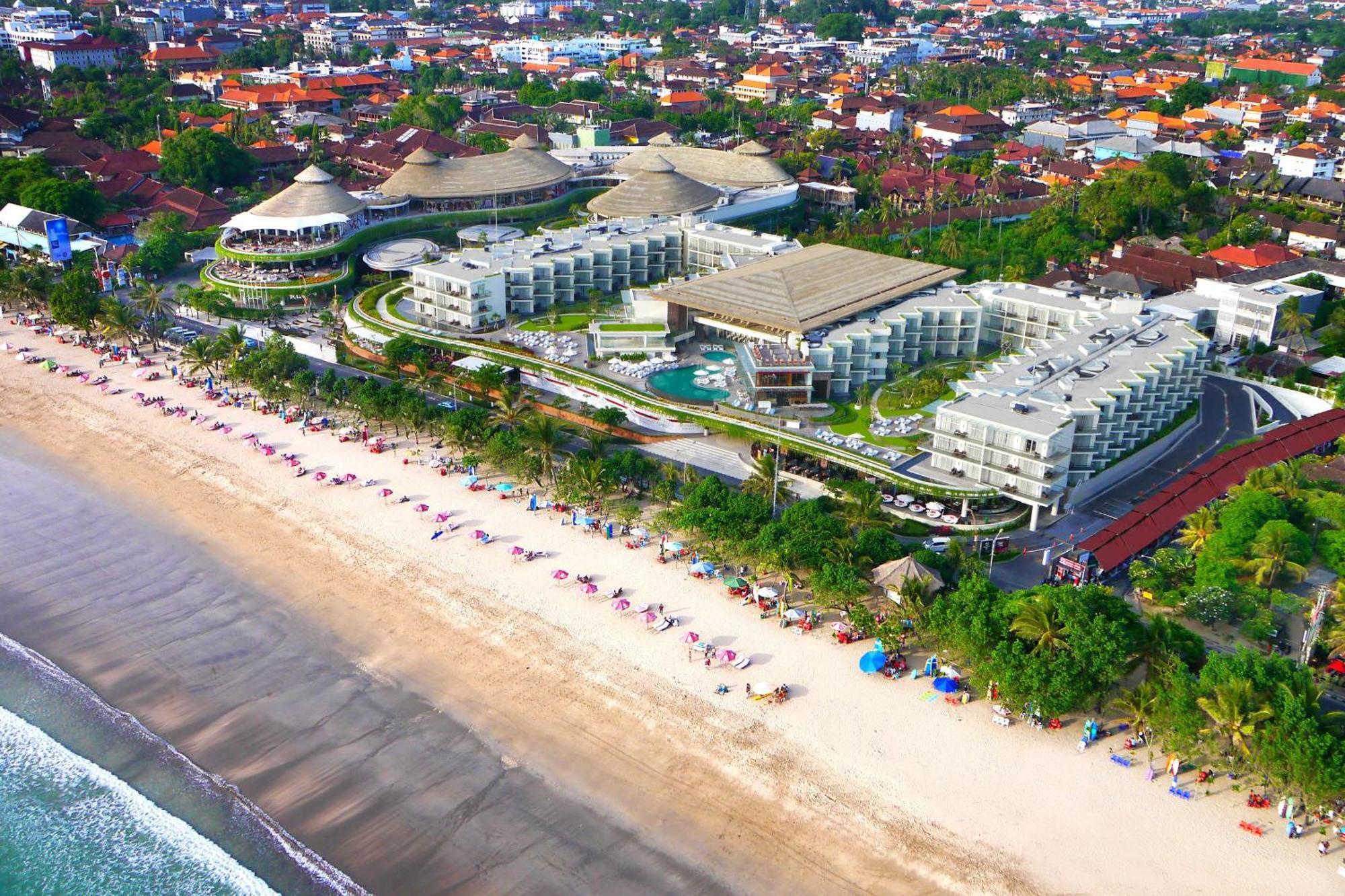 Sheraton Bali Kuta Resort Exterior photo