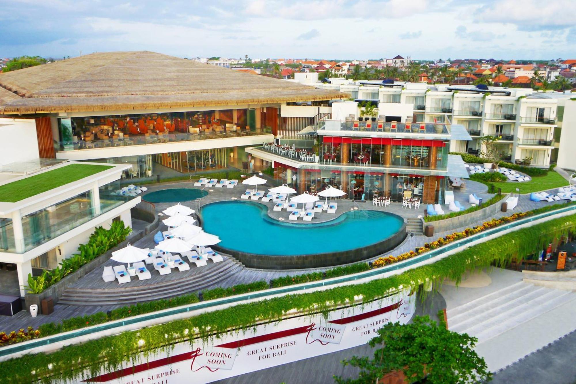 Sheraton Bali Kuta Resort Exterior photo